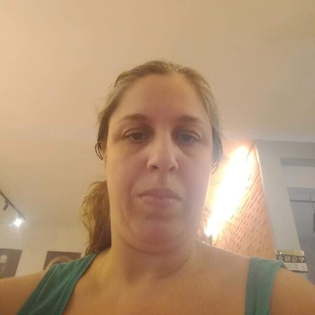 Emprego de babá em Campinas: Thais