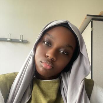 Babysitter in Bondy: Assia