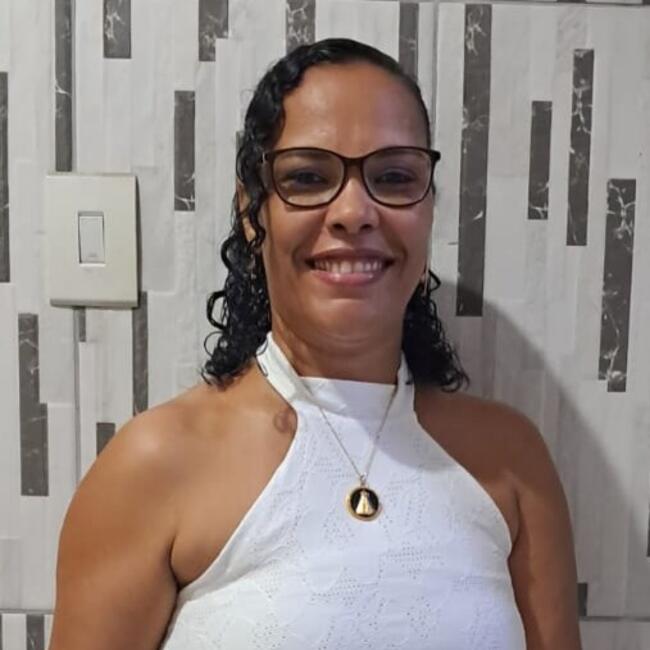 Babá em Salvador: Sidineide