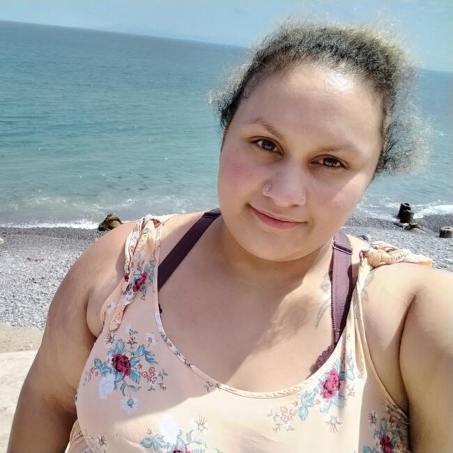 Babysitter in Escondido: Abigail