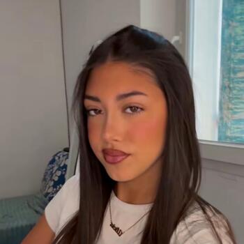 Babysitter in Marseille: Alicia