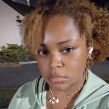 Babysitting job in Piscataway: babysitting job Alyssia