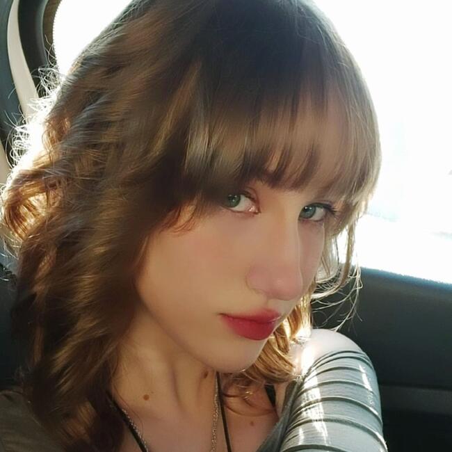 Babysitter in Benalmádena: Laura