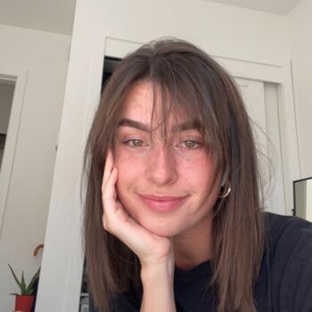 Baby-sitter in Montréal: Emma