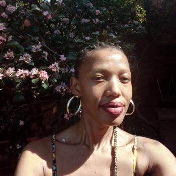 Babysitter Roodepoort: Noxolo