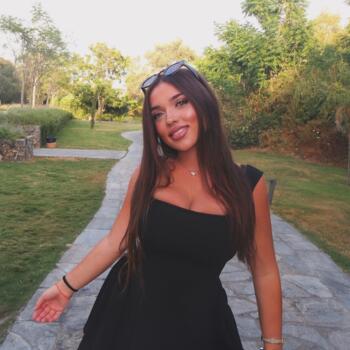 Babysitter in St. Julian's: Indi