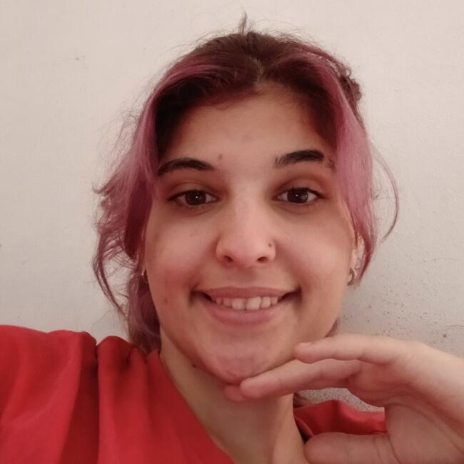 Babysitter in Monte Redondo (Distrito de Lisboa): Angela
