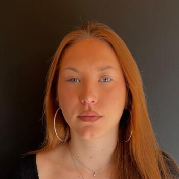 Babysitter in La Bruffière: Tania