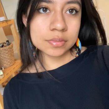 Babysitter in Molenbeek-Saint-Jean: Nayeli