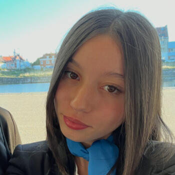 Babysitter in Calais: Zoé