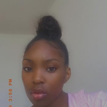 Babysitter in Philadelphia: Amira