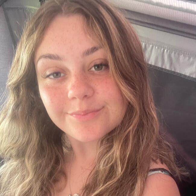 Babysitter in Whanganui: Chloe