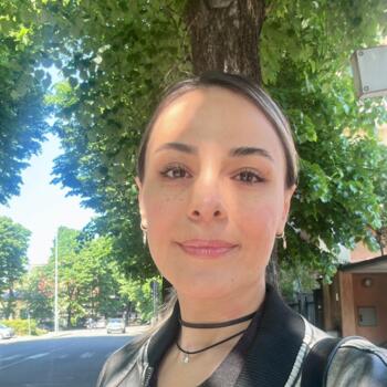 Babysitter in Pavia: Farzaneh
