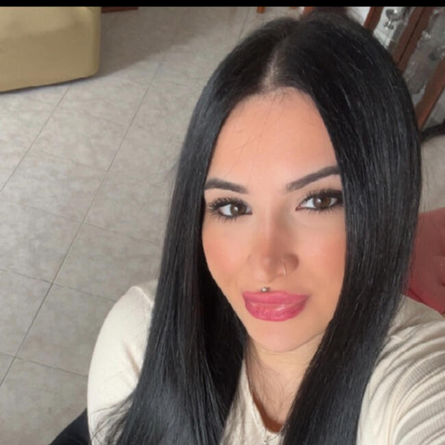 Babysitter στην περιοχή Νάπολη: Claudia
