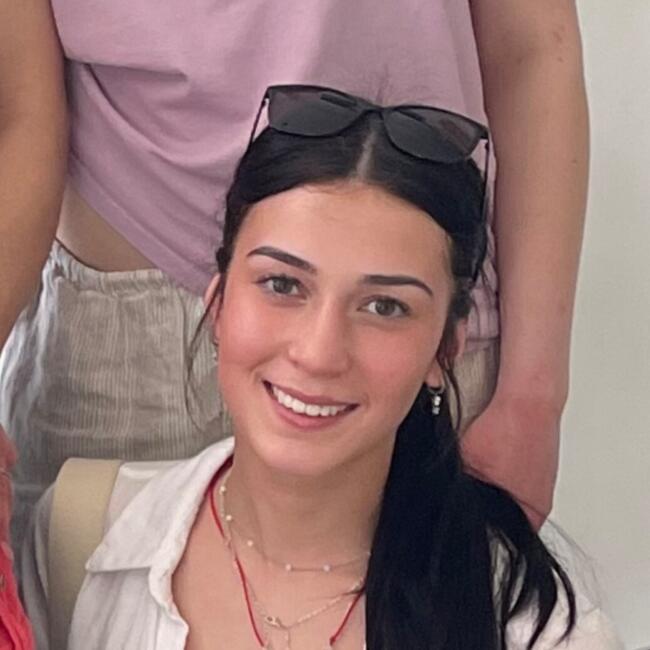 Babysitter in Melbourne: Grace