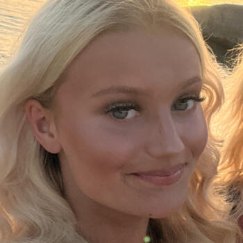 Babysitter in Norrköping: Lovisa