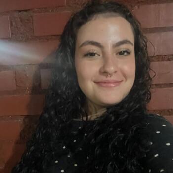 Babysitter in La Granja: Yanela