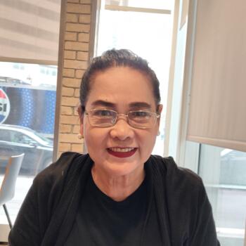 Nanny in Calgary: Aida