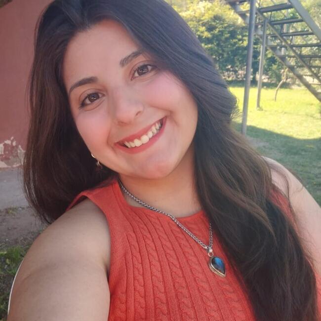 Babysitter in San Luis: Abigail