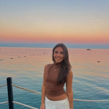 Babysitter in Lyon: Éva