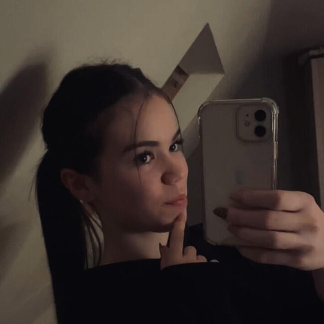 Babysitter in Penmarch: Maëline