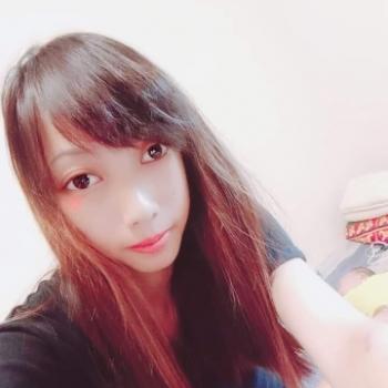 Miaoli的保母職缺: 保母職缺 許咲彤