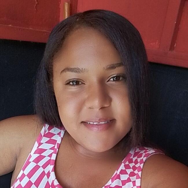 Babysitter in Baní: Yoely