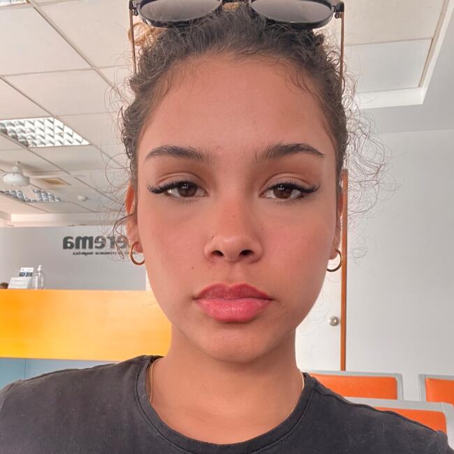 Babysitter in Limatambo (Departamento de Lima): Esmeralda