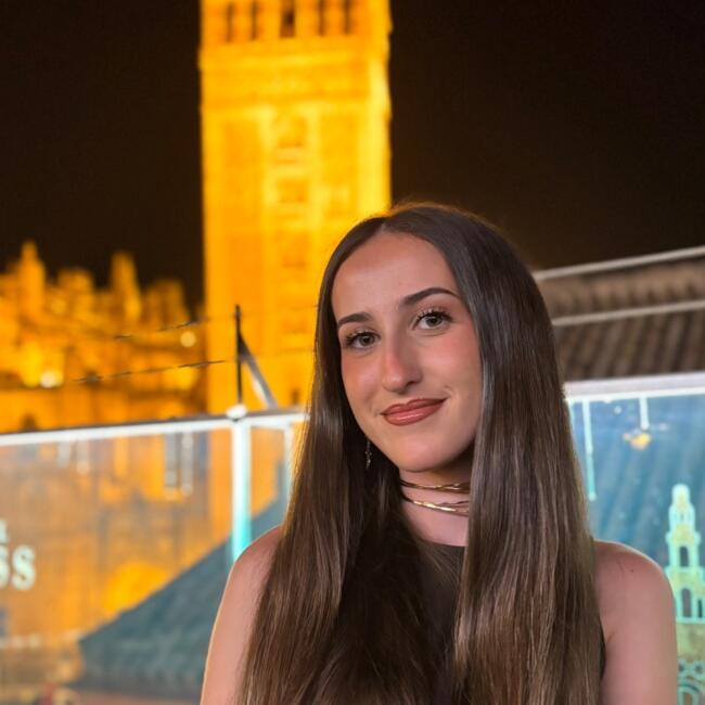 Babysitter in Seville: Susana