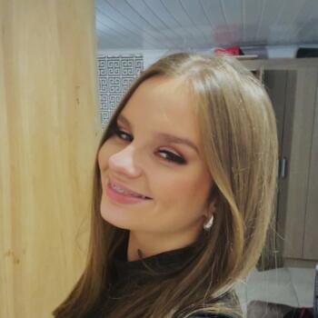 Babá em Balneário Camboriú: Alice