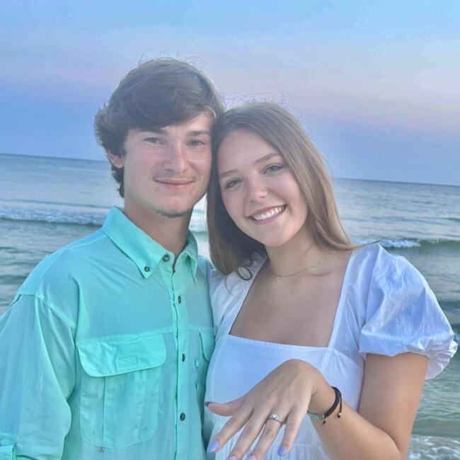 Babysitter in Westlake (Louisiana): Ainsley