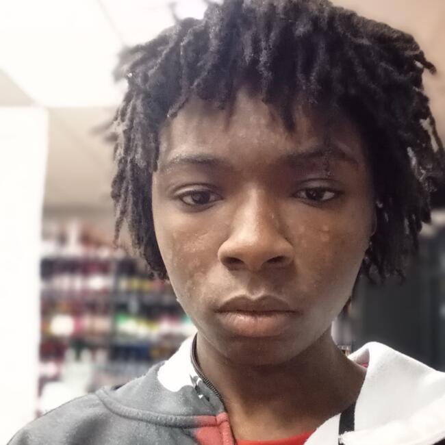 Babysitter in Rochester: Travell