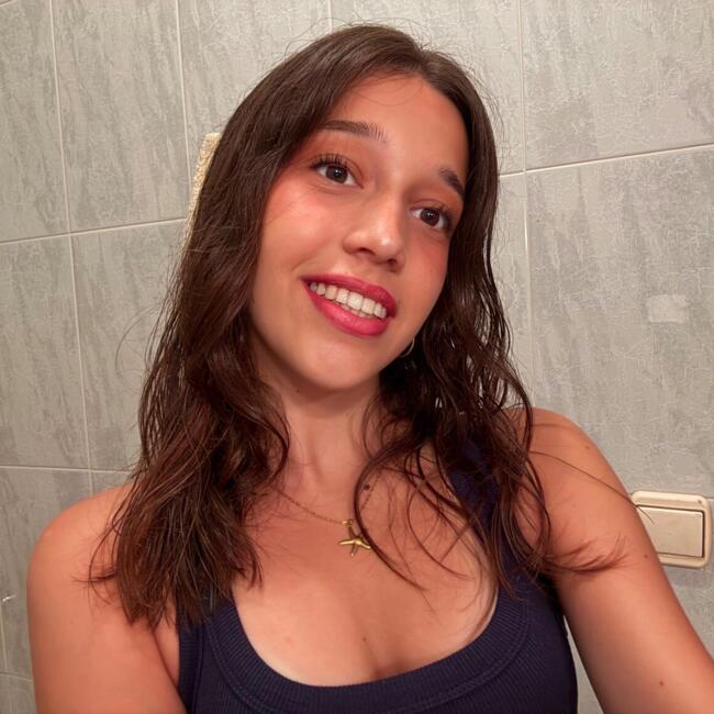 Canguro en Castellón de la Plana: Isabel