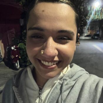 Babysitter in São Paulo (São Paulo): Lara