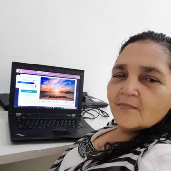 Babysitter in Bello: Luz Mery