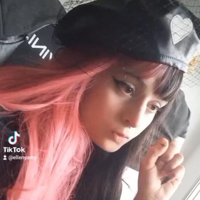 Babysitter in Criciúma: Ellen