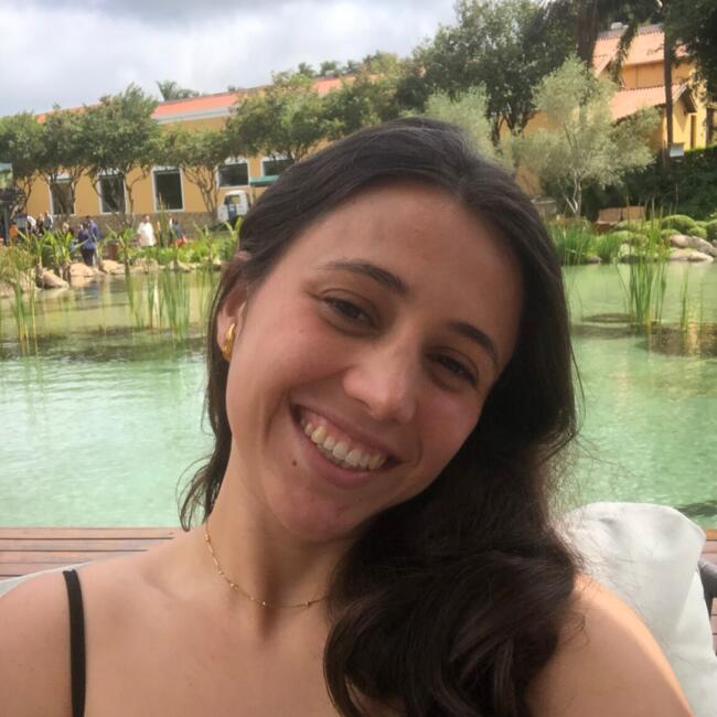 Babysitter in São Roque: Thayna