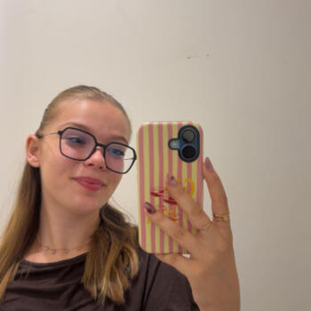 Babysitter in Mundolsheim: Alizée