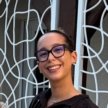 Babysitter in Cormontreuil: Athena