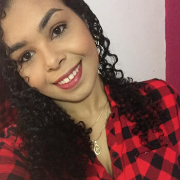 Babysitter Goiânia: Thayslanne