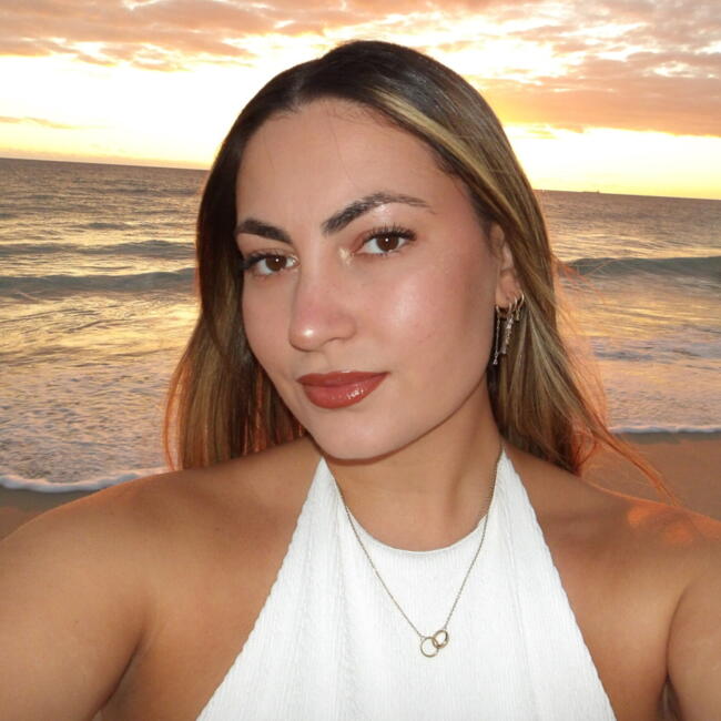 Babysitter in Émerainville: Ambre