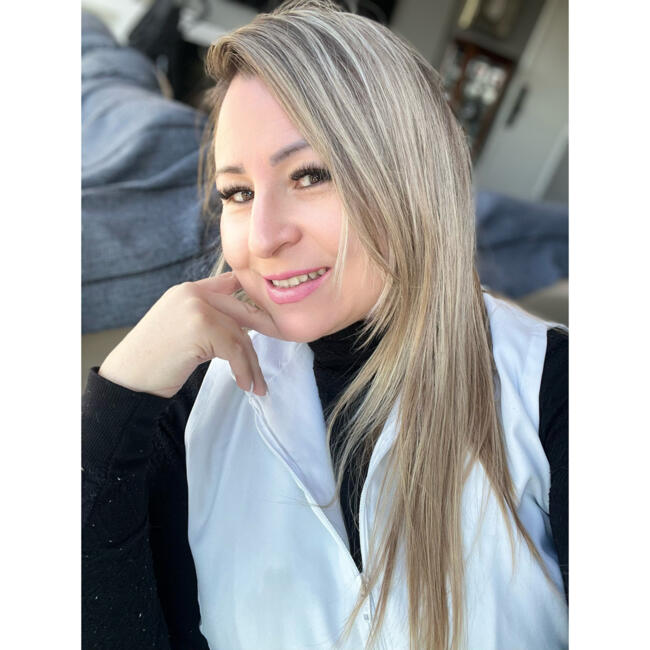 Babá em Cachoeirinha: Adriana