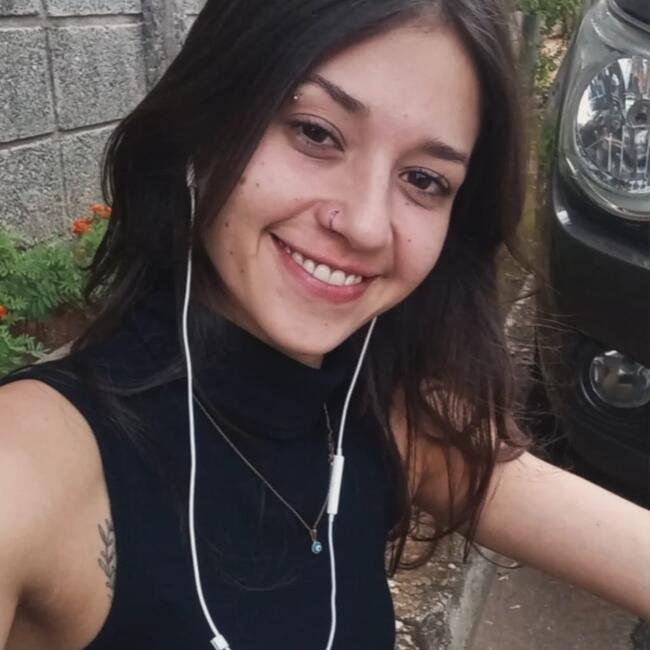 Babysitter in Jundiaí: Nayara