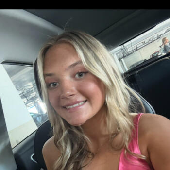 Babysitter in Adelaide: Paige