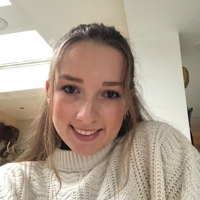 Babysitter in Lille: Eva-Mahéa