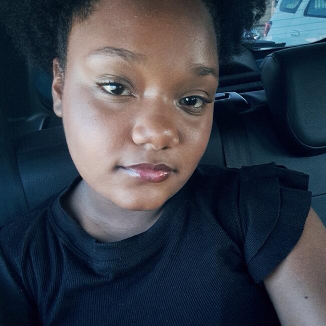 Babysitter in São Luís: Izadora Manuela