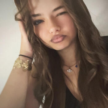 Babysitter Bourg-Achard: Leona