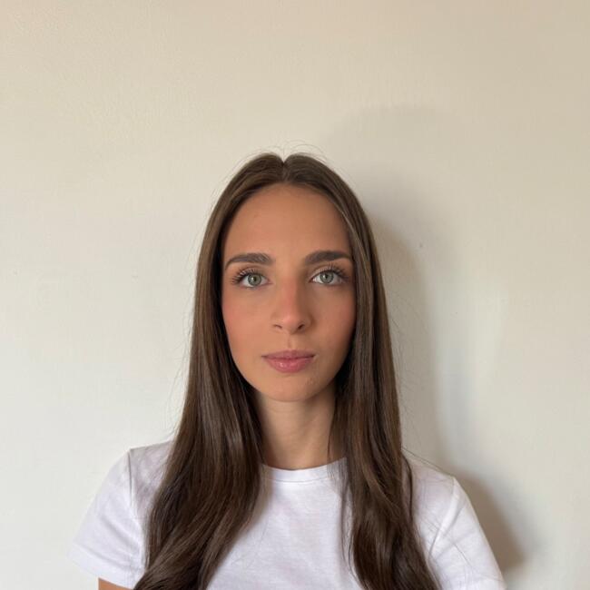 Babysitter a Borgomanero: Giulia