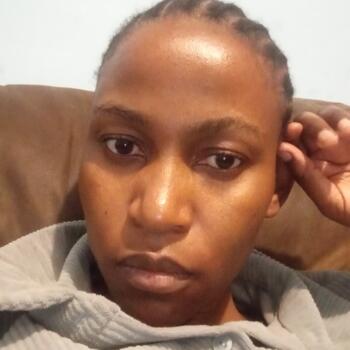 Babysitter Ispongo: Thembekile
