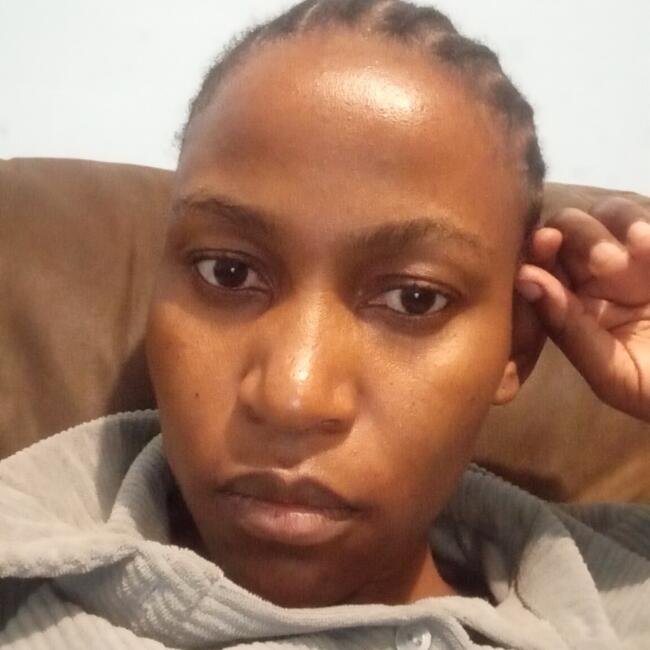 Babysitter in Ispongo: Thembekile